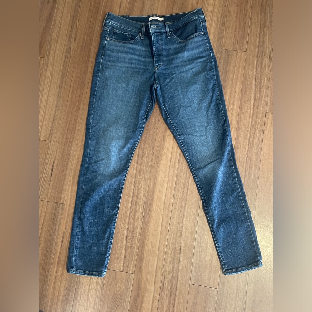 COPY - Levi’s 311 shaping skinny blue jeans size 32 EUC